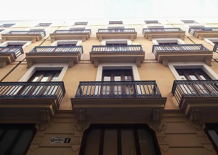 Singularstays Plaza Redonda